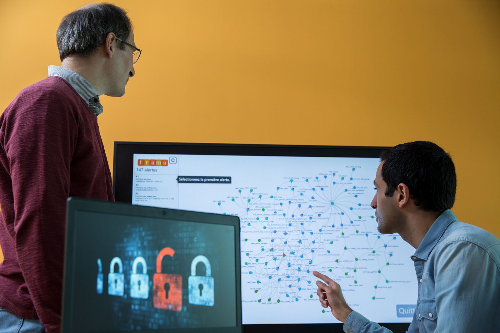 Les techniques d’analyses statiques et dynamiques offertes par Frama-C pour rechercher exhaustivement des vulnérabilités logicielles augmentent significativement la confiance dans la sécurité des programmes. Les projets Vessedia et Decoder visent à fournir des outils facilitant leurs usages. © CEA frama-c.jpg